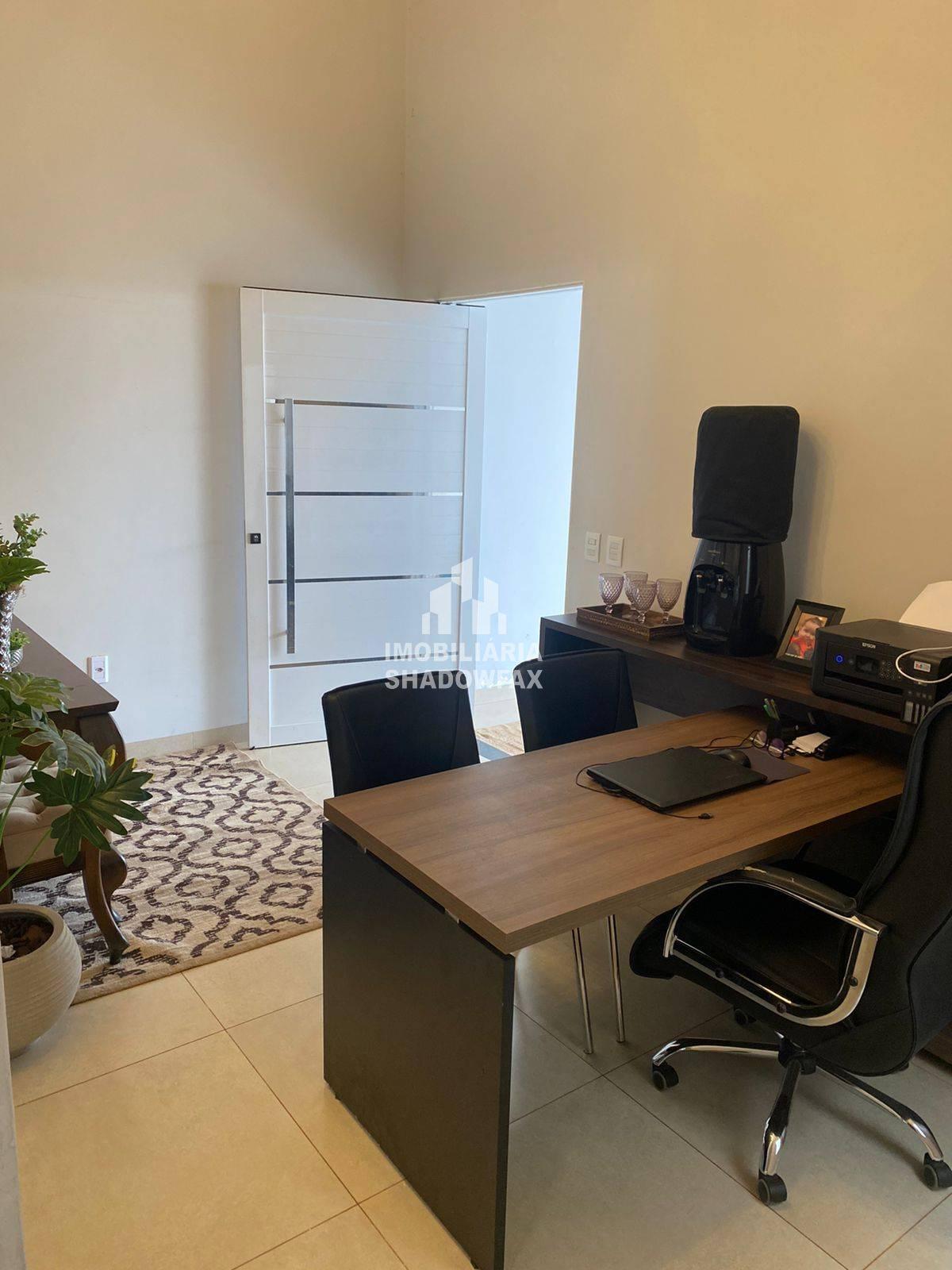 Casa à venda com 1 quarto, 179m² - Foto 3